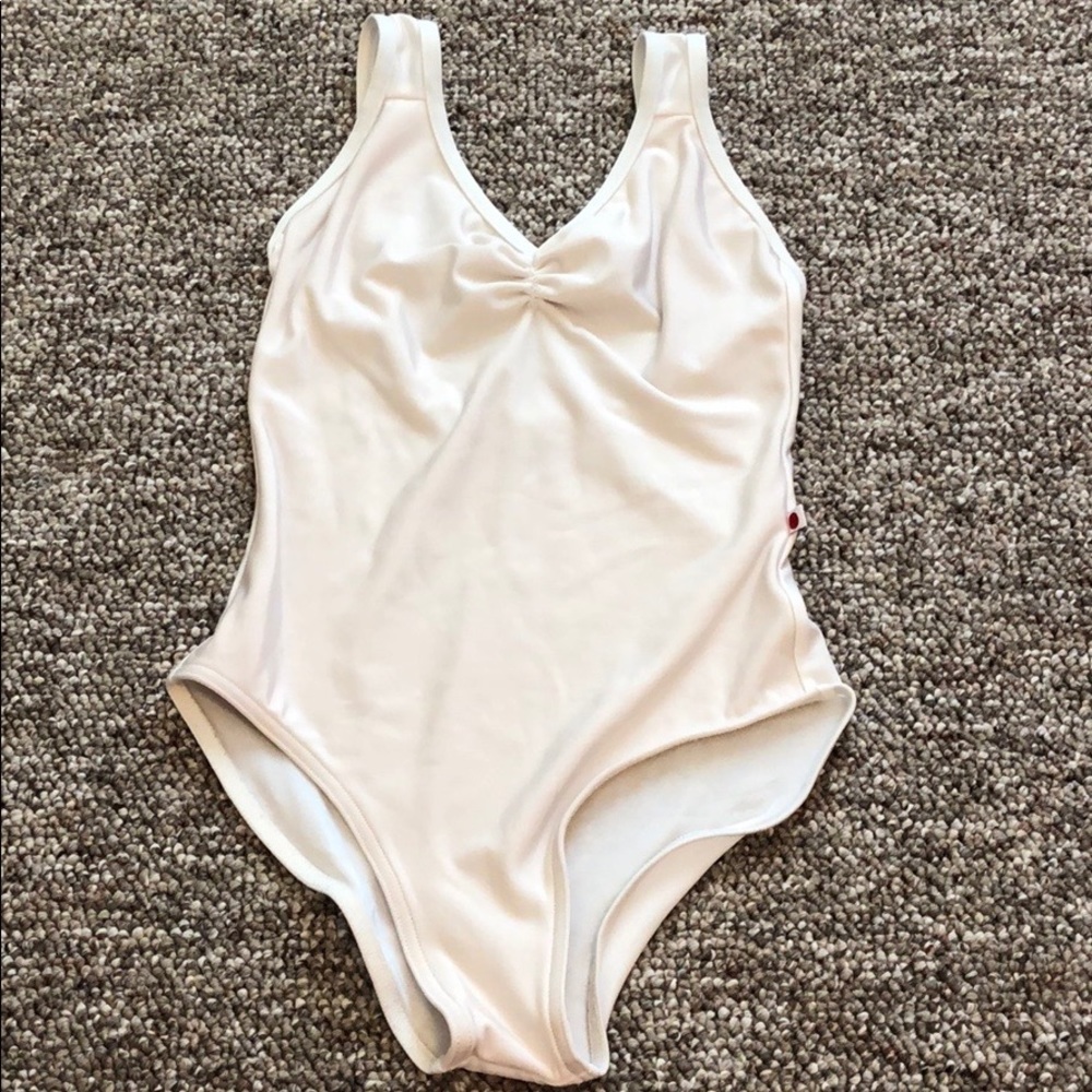 Women’s white tiffany yumiko